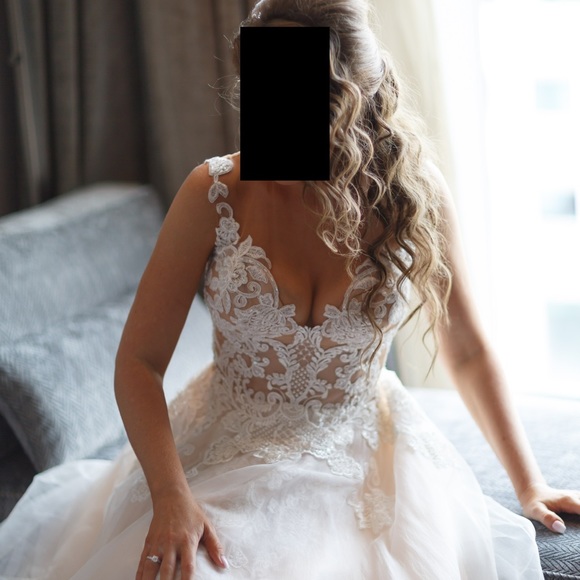 Whyte Couture Designer Blush Wedding Dress - Picture 4 of 7